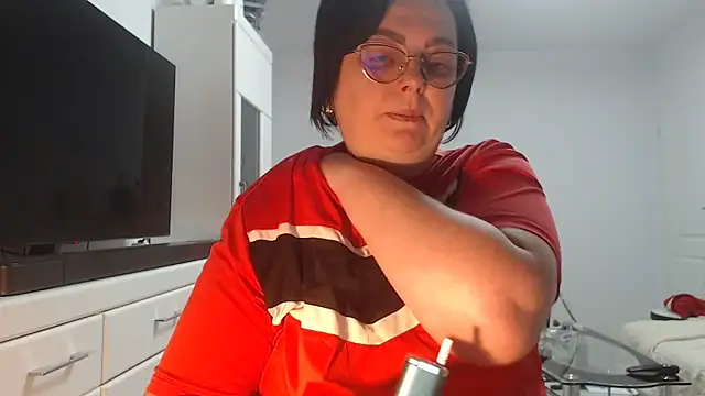 Amandamuller1982 online show from 06/18/26, 10:36