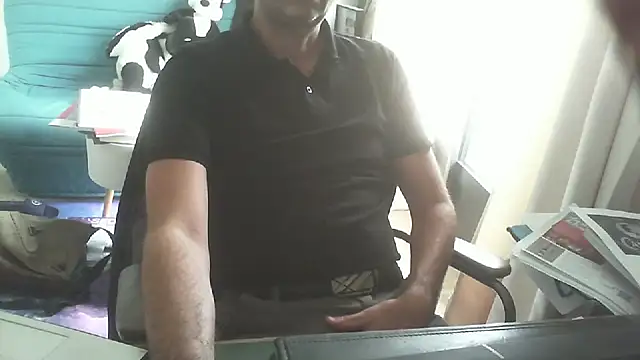 Snapshot of shyfrenchcock1 chatting on 10/22/25, 12:38 shyfrenchcock1 online show from 10/22/25, 12:38