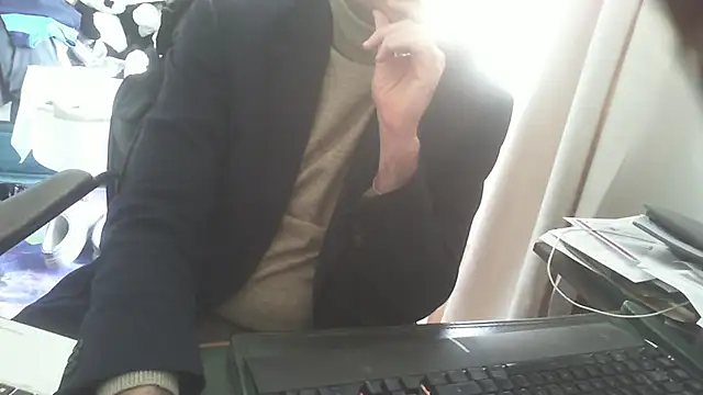 Snapshot of shyfrenchcock1 chatting on 03/24/26, 01:27 shyfrenchcock1 online show from 03/24/26, 01:27