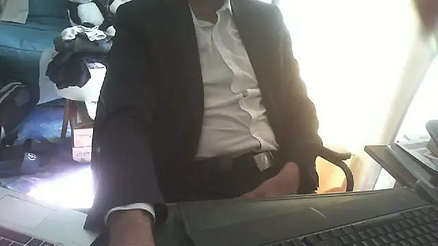 Snapshot of shyfrenchcock1 chatting on 04/16/26, 08:59 shyfrenchcock1 online show from 04/16/26, 08:59