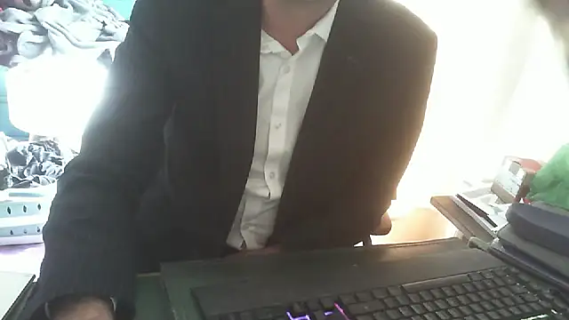Snapshot of shyfrenchcock1 chatting on 05/11/26, 08:42 shyfrenchcock1 online show from 05/11/26, 08:42