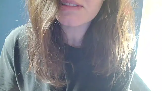 Snapshot of NovaBabe21 chatting on 11/12/25, 06:58 NovaBabe21 online show from 11/12/25, 06:58