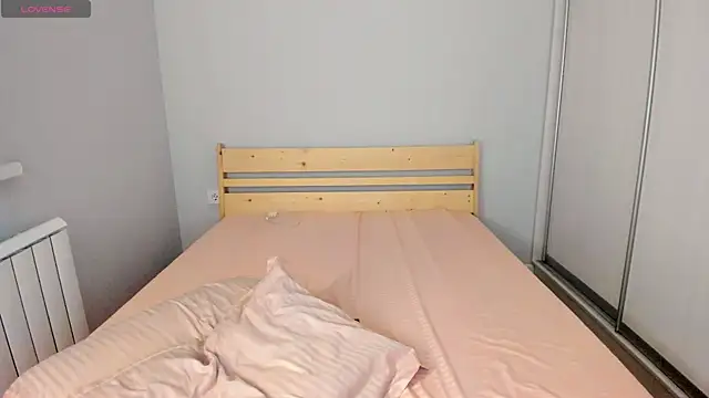 Snapshot of dragon_princesss chatting on 02/03/25, 05:14 dragon princesss online show from 02/03/25, 05:14