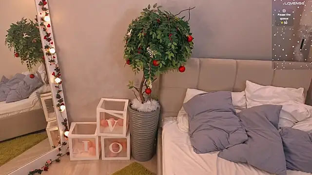 Snapshot of Bella_Murrr chatting on 02/04/25, 07:07 Bella Murrr online show from 02/04/25, 07:07