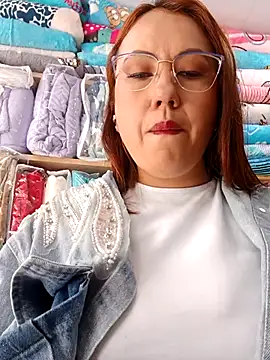 Snapshot of VIOLETA-25_ chatting on 02/24/25, 05:09 VIOLETA-25 online show from 02/24/25, 05:09