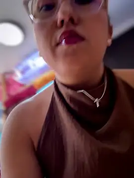 VIOLETA-25  online show from 06/26/26, 03:27