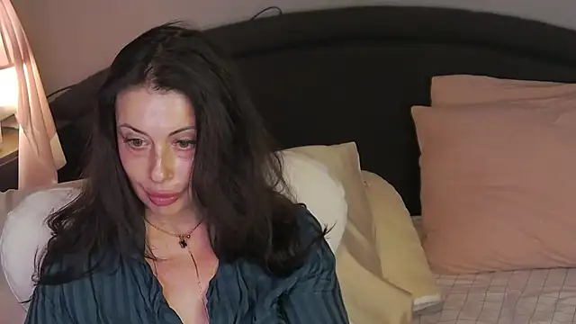Mia Lovi online show from 05/09/26, 06:24
