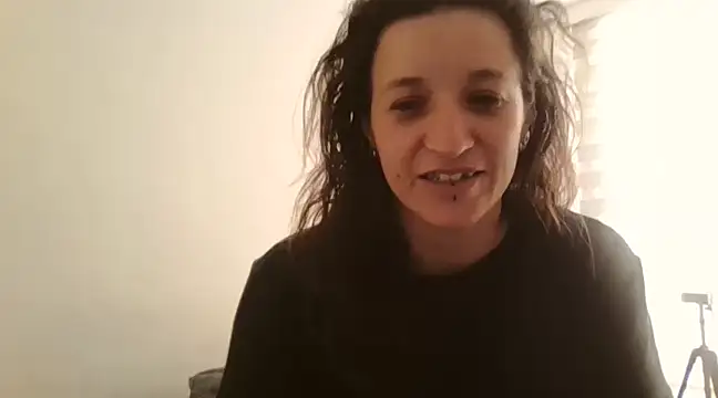 Snapshot of hanamy_joha chatting on 01/13/25, 09:52 hanamy joha online show from 01/13/25, 09:52