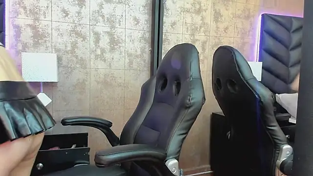 Snapshot of HazelMoret chatting on 01/16/25, 11:58 HazelMoret online show from 01/16/25, 11:58