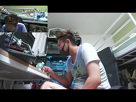 Snapshot of Owl1216 chatting on 09/13/25, 10:59 Owl1216 online show from 09/13/25, 10:59