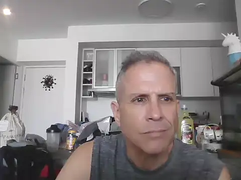 Snapshot of Diegoperrote682661 chatting on 01/06/26, 05:49 Diegoperrote682661 online show from 01/06/26, 05:49