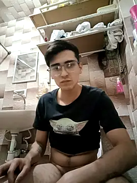 Snapshot of Alconnegroduf chatting on 09/14/25, 04:11 Alconnegroduf online show from 09/14/25, 04:11