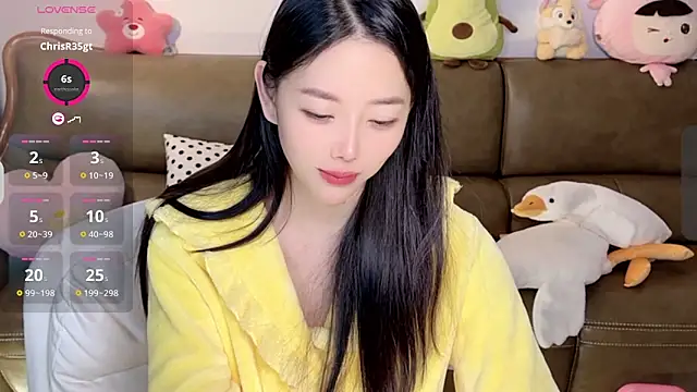 Yilin1999 online show from 02/05/25, 12:06