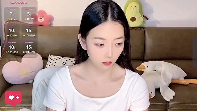 Yilin1999 online show from 03/06/25, 01:46