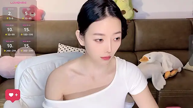 Yilin1999 online show from 03/08/25, 04:06