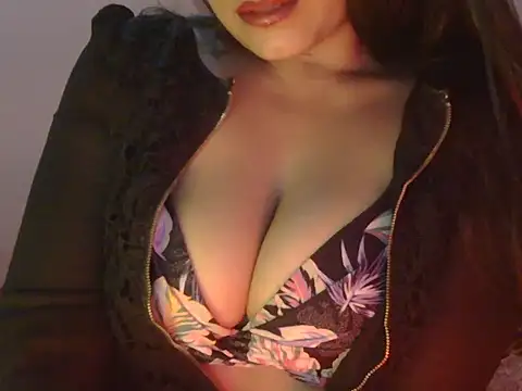 Snapshot of diva-22 chatting on 03/14/26, 11:04 diva-22 online show from 03/14/26, 11:04