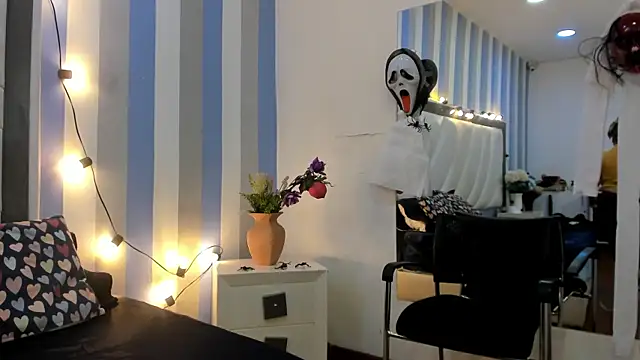 MeryLands online show from 10/14/25, 11:44