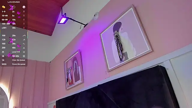 elodie walker online show from 10/28/25, 04:09