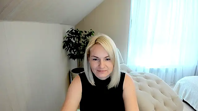 Snapshot of Alicee_Gracee chatting on 12/09/24, 10:11 Alicee Gracee online show from 12/09/24, 10:11