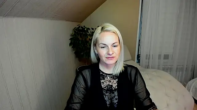 Snapshot of Alicee_Gracee chatting on 12/12/24, 07:15 Alicee Gracee online show from 12/12/24, 07:15