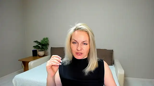 Snapshot of Alicee_Gracee chatting on 01/28/25, 05:46 Alicee Gracee online show from 01/28/25, 05:46