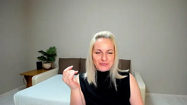 Snapshot of Alicee_Gracee chatting on 01/29/25, 07:00 Alicee Gracee online show from 01/29/25, 07:00