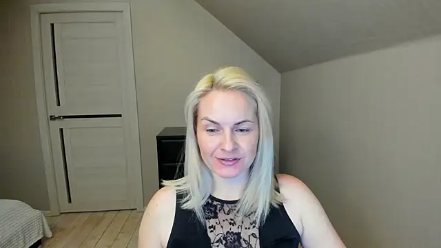 Snapshot of Alicee_Gracee chatting on 02/20/25, 06:57 Alicee Gracee online show from 02/20/25, 06:57