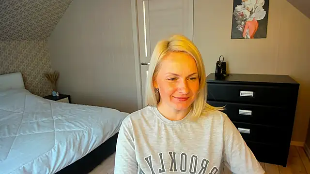 Alicee Gracee online show from 11/26/25, 10:16