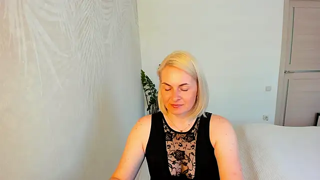 Snapshot of Alicee_Gracee chatting on 05/29/26, 08:01 Alicee Gracee online show from 05/29/26, 08:01