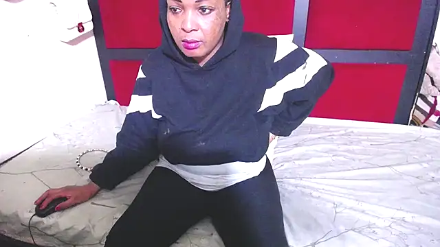 MaximTease24 online show from 05/04/26, 05:20