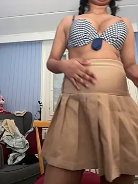 Snapshot of ScarletAss chatting on 02/16/25, 04:21 ScarletAss online show from 02/16/25, 04:21