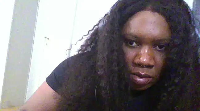 Snapshot of bonbonaumiel chatting on 12/04/24, 04:16 bonbonaumiel online show from 12/04/24, 04:16