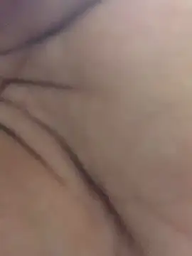 Snapshot of bonbonaumiel chatting on 12/25/24, 01:42 bonbonaumiel online show from 12/25/24, 01:42