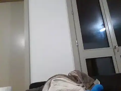 Snapshot of bonbonaumiel chatting on 12/28/24, 03:47 bonbonaumiel online show from 12/28/24, 03:47