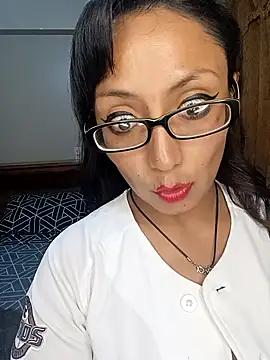 Lucy Chery online show from 10/21/25, 10:32