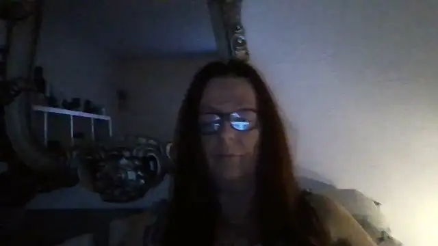 Snapshot of Tillieuk chatting on 03/08/26, 01:47 Tillieuk online show from 03/08/26, 01:47