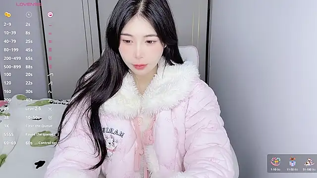 Snapshot of White-Star chatting on 01/08/25, 12:17 White-Star online show from 01/08/25, 12:17