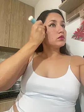 AmaiaFerrer online show from 02/25/25, 07:47