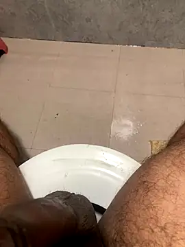 Snapshot of satrr_xxx chatting on 10/11/25, 08:02 satrr xxx online show from 10/11/25, 08:02