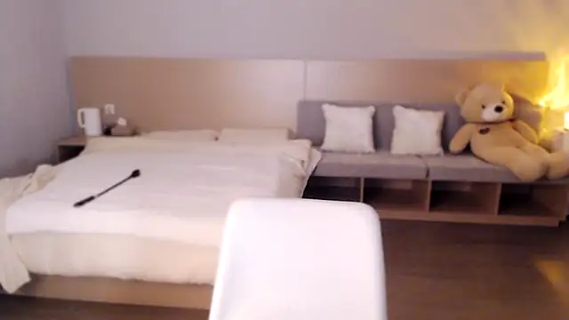 Lucky-baby online show from 01/17/25, 04:47