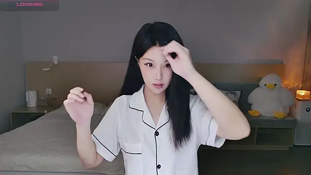 Lucky-baby online show from 09/23/25, 01:03