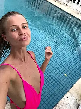 Snapshot of -OliWow- chatting on 03/18/26, 08:50 -OliWow- online show from 03/18/26, 08:50