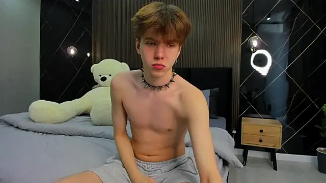 Snapshot of braxiboy chatting on 01/25/25, 06:45 braxiboy online show from 01/25/25, 06:45