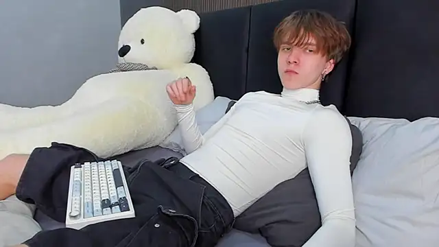 Snapshot of braxiboy chatting on 02/24/25, 09:21 braxiboy online show from 02/24/25, 09:21