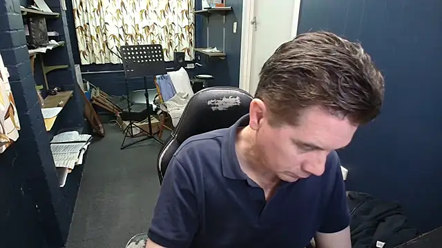 Snapshot of tilobinder chatting on 05/09/26, 03:17 tilobinder online show from 05/09/26, 03:17