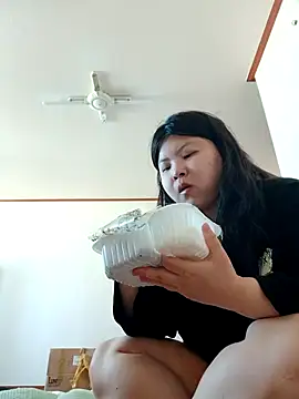 hello098712 online show from 03/14/25, 04:32