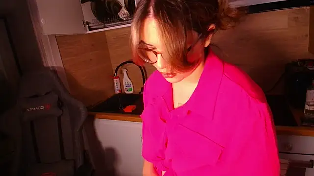 CutiePie3 online show from 12/02/24, 07:38