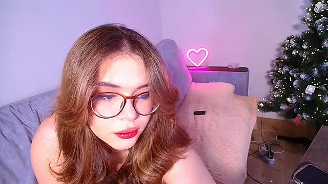 CutiePie3 online show from 12/18/24, 08:57