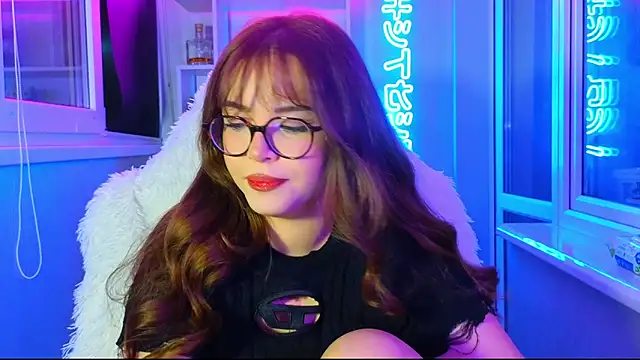 Snapshot of CutiePie3 chatting on 11/23/25, 09:25 CutiePie3 online show from 11/23/25, 09:25