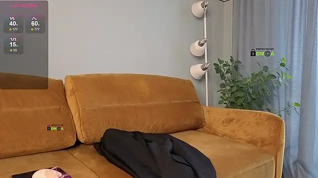 Snapshot of Your_dream_Alice chatting on 03/06/25, 06:19 Your dream Alice online show from 03/06/25, 06:19